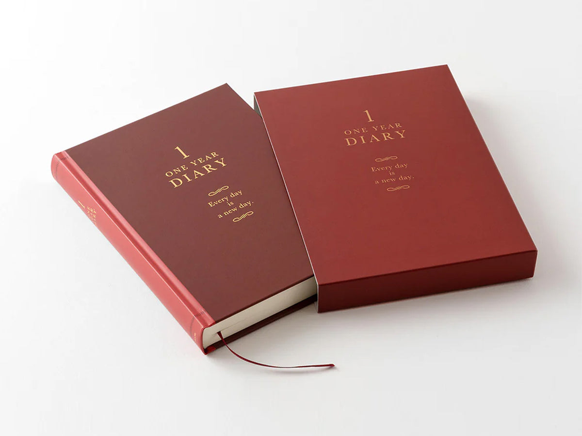 Midori Diary One Day One Page Classic Red