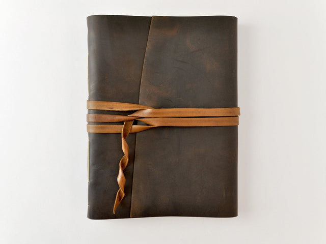 Mount Everest Extra Large Leather Sketchbook
